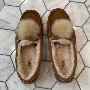 Ugg pom pom house shoes